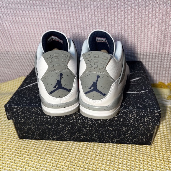 New Air Jordan 4 Retro “Midnight Navy” shoes - Picture 4 of 4